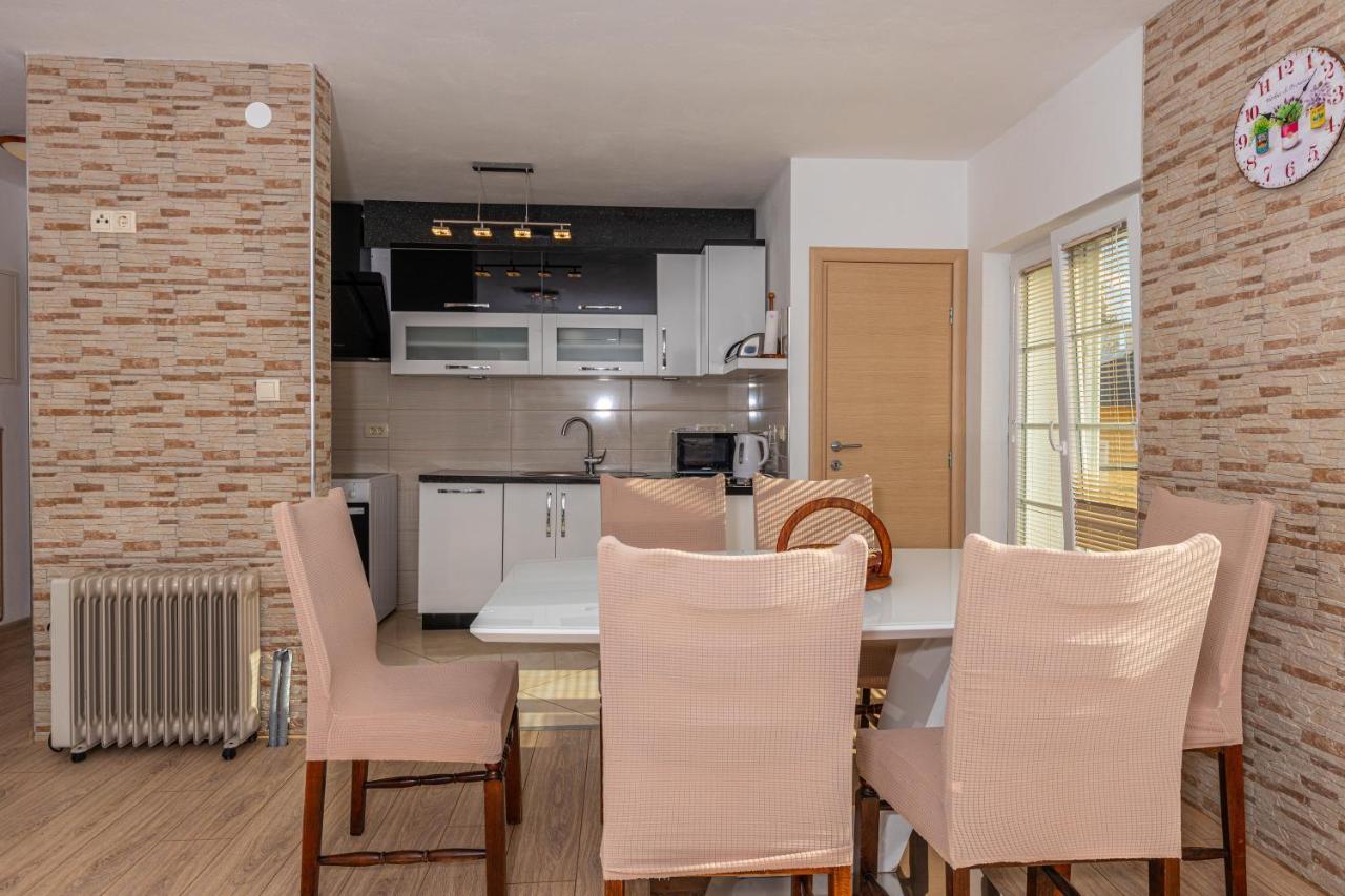 Apartman Sare Crikvenica Esterno foto