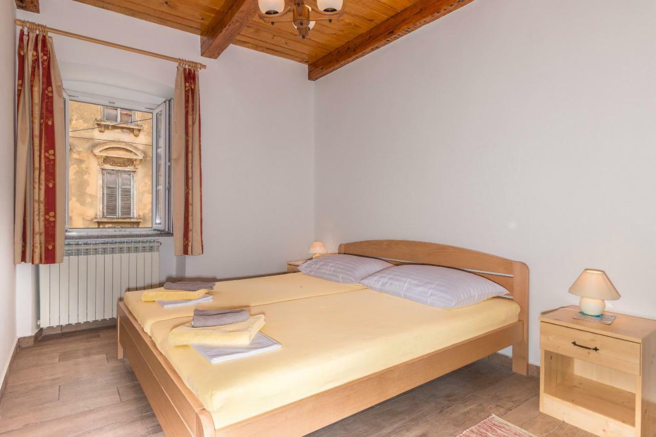 Apartman Sare Crikvenica Esterno foto
